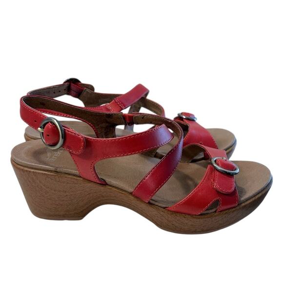 Dansko Red Leather Strappy Sandals Women’s EU 38 (US 7–7.5) Buckle Closure - Picture 2 of 7
